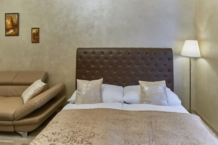 Presidential Apartment In The Old Town Square