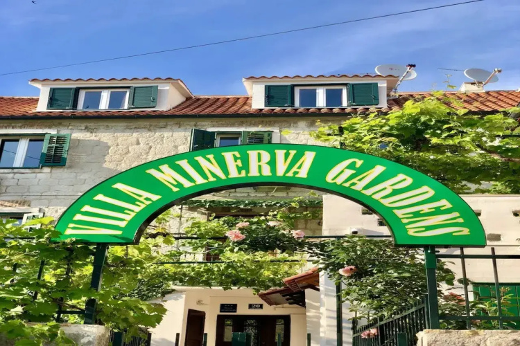 Villa Minerva Gardens