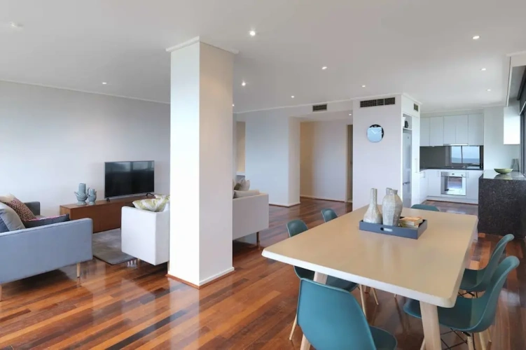 3 Bedrooms Deluxe Apartment