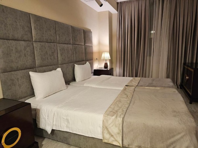 Standard Twin room with courtyard view