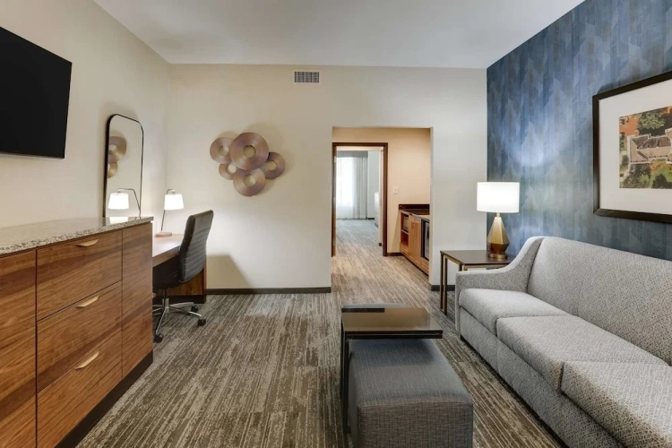 2 Bedrooms Suite