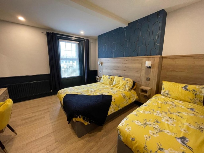 Deluxe Apartment
