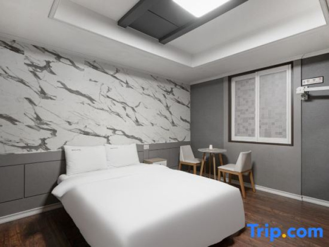 Yeosu Hotel Manhattan