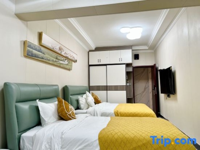 Standard Twin Family room