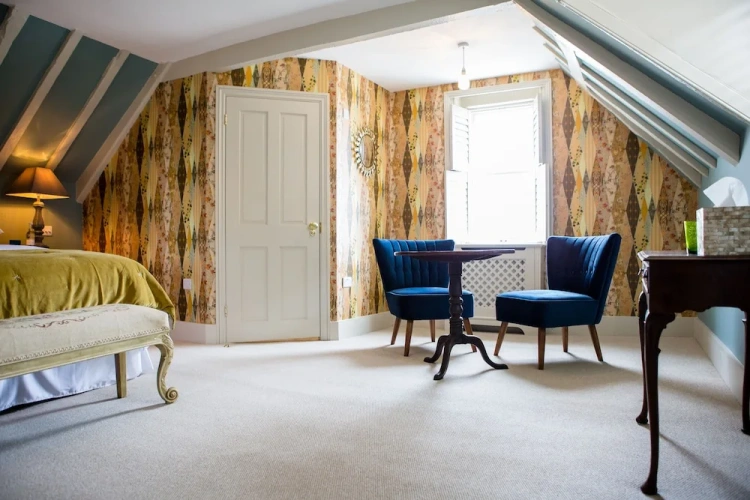 Standard Double room with partial sea view