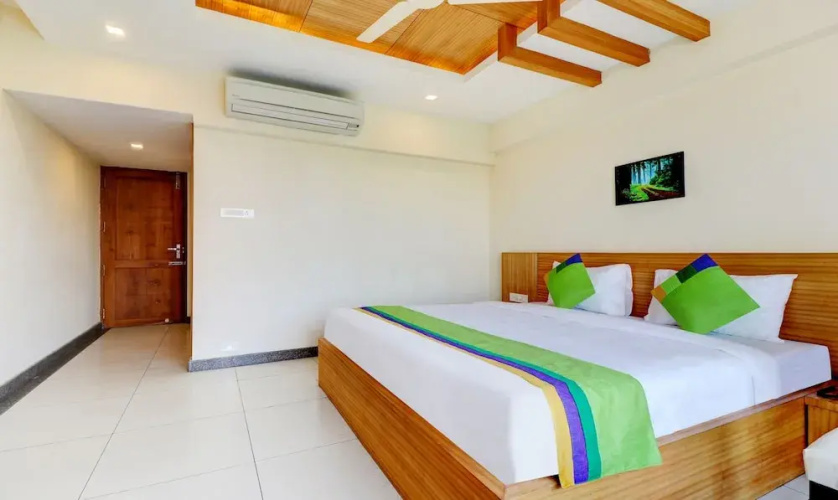 Treebo Park Hotel