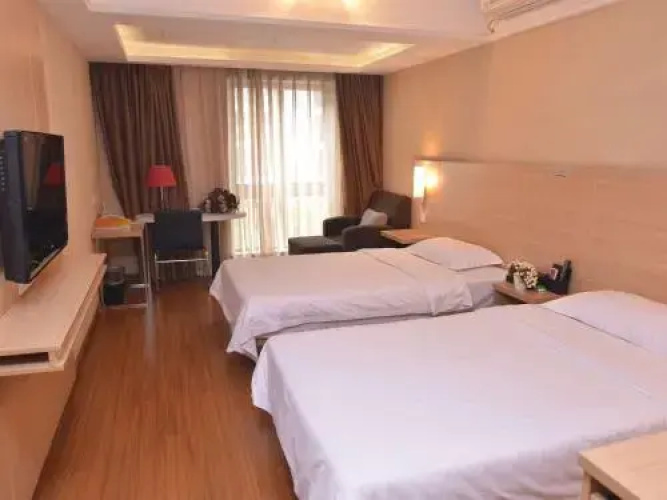 Ibis Chongqing Ranjiaba Hotel