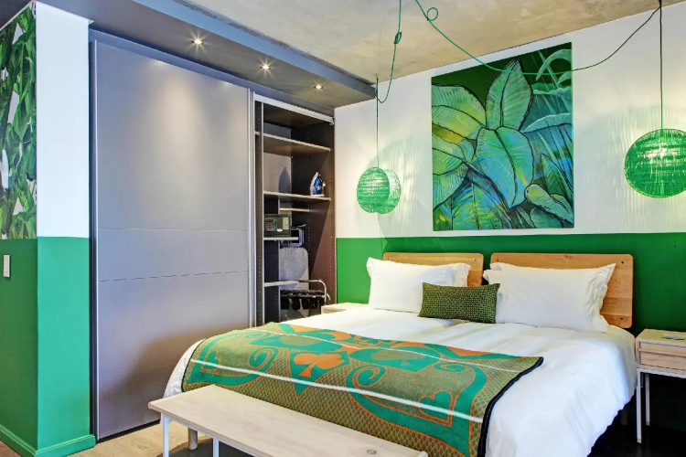Stock Exchange Apartment Hotel
