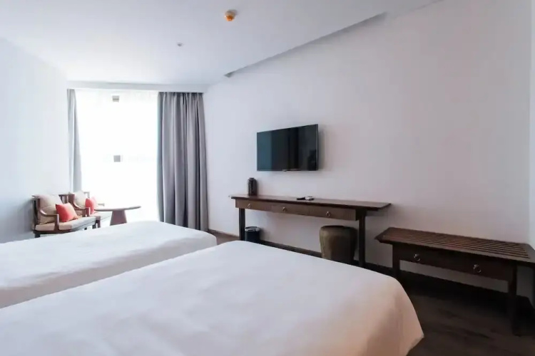 Apec Continental Condotel