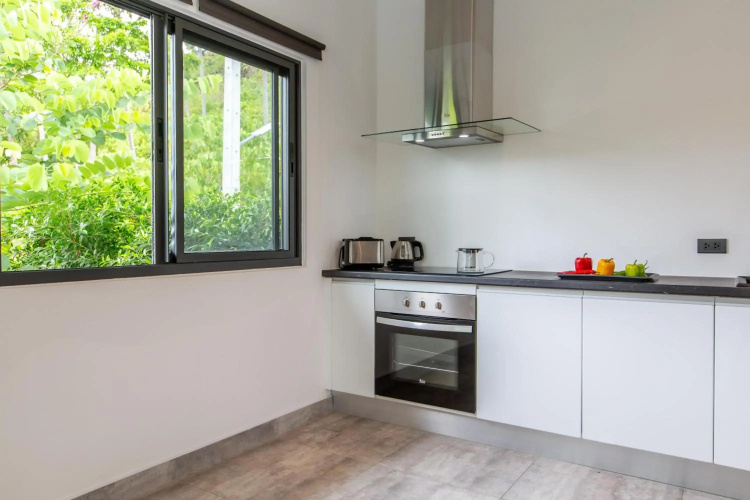 Villa Sawadee, 2br, 500m from the beach