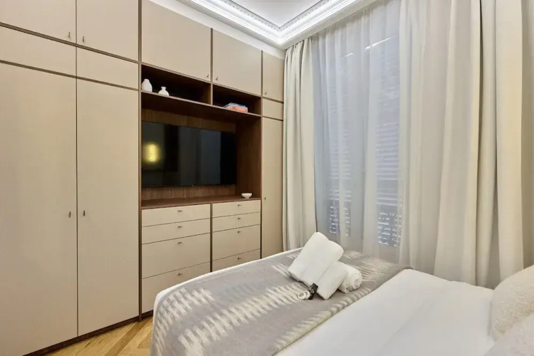Luxurious Matignon/saint Honore Apartment