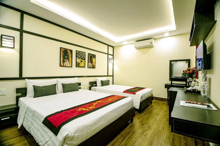 Superior Triple room