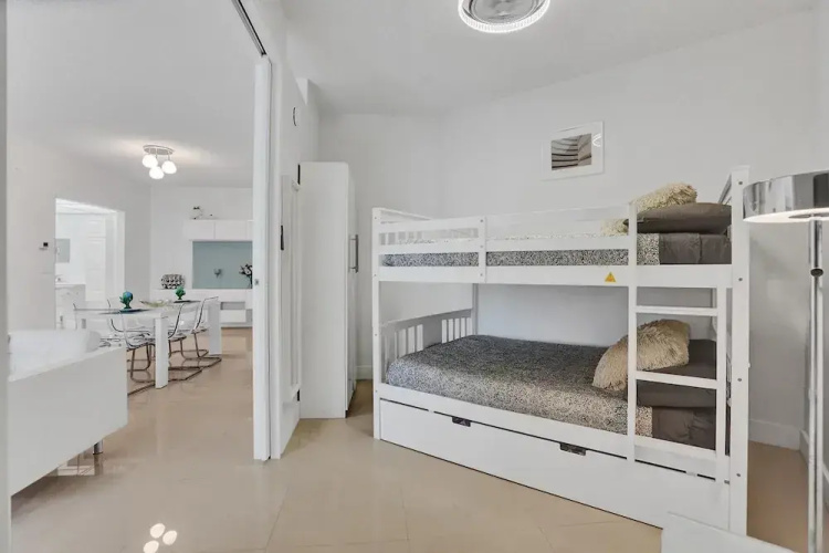 The Tides Penthouse L