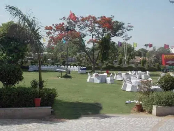 Hotel Amar Palace