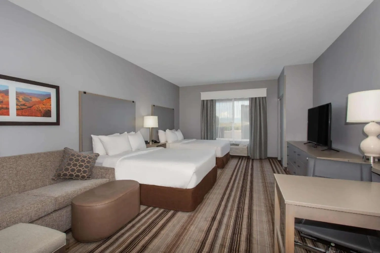 Quadruple Suite