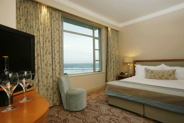 Suncoast Hotel & Towers