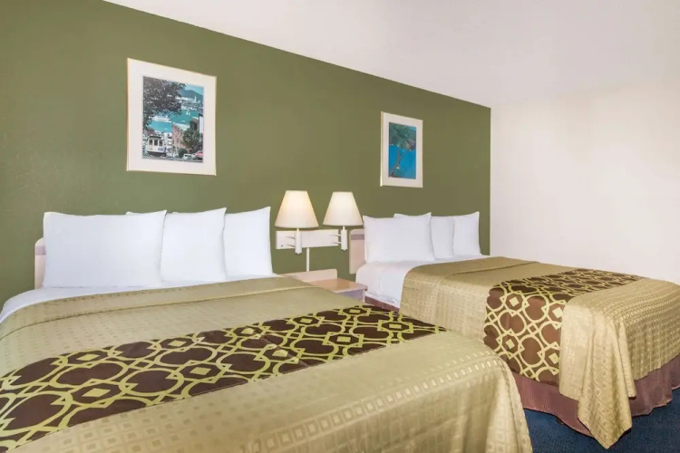 Travelodge Los Banos CA
