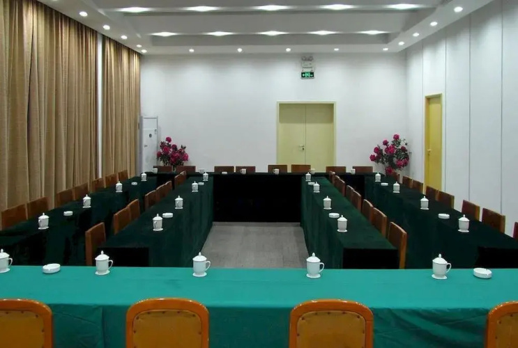 Huashuiwan government rent training center