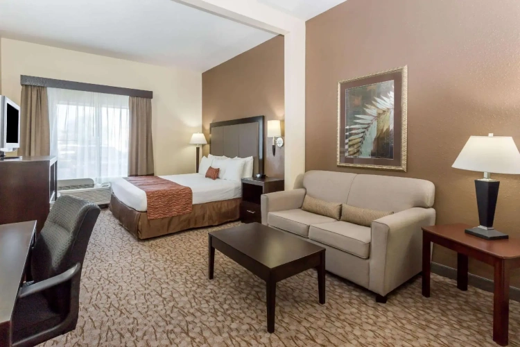 Deluxe Double Suite