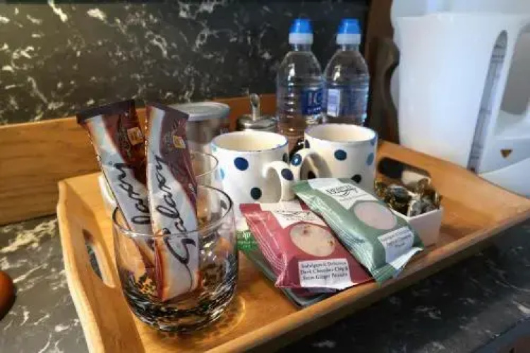 Lee-Side B&B