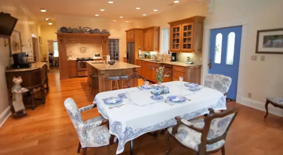 Heron Cove Bed & Breakfast