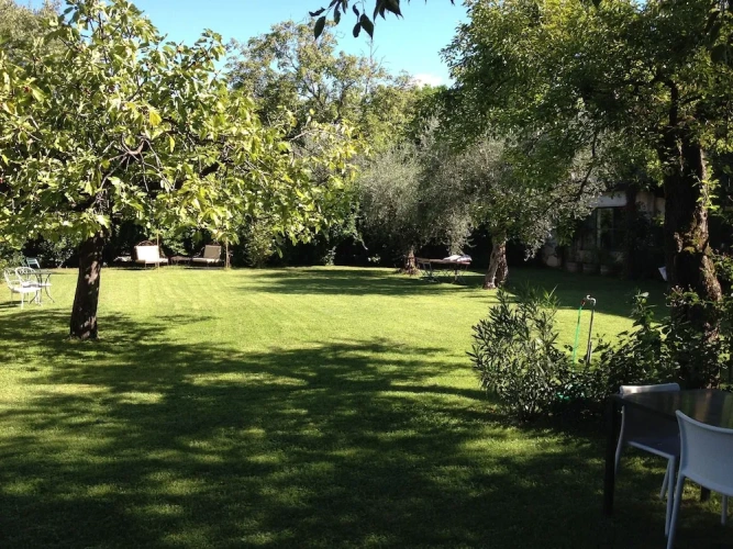 2 Bedrooms Comfort Apartment with garden view