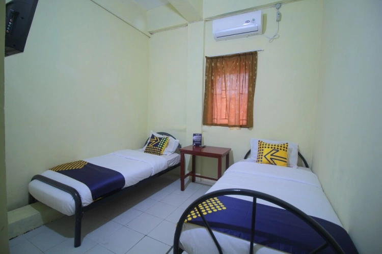 Economy Twin room