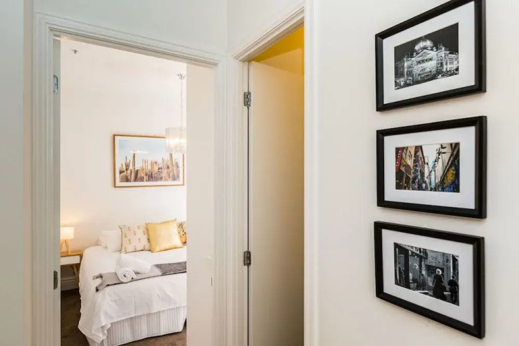 AERIN, 2BDR Melbourne Apartment