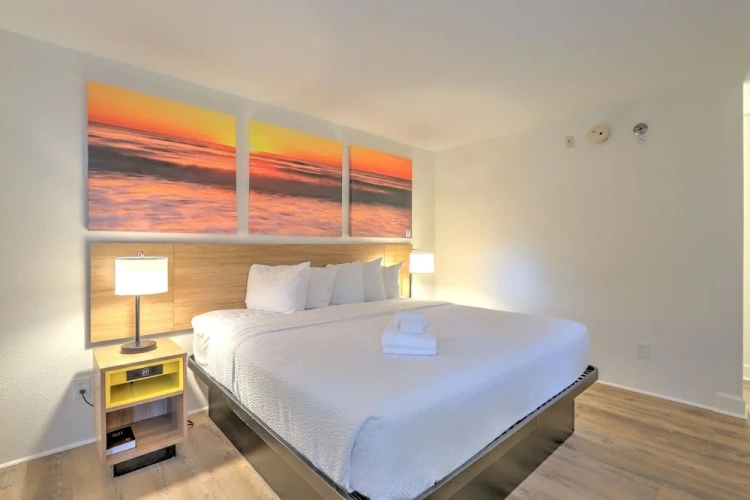 Deluxe Single room