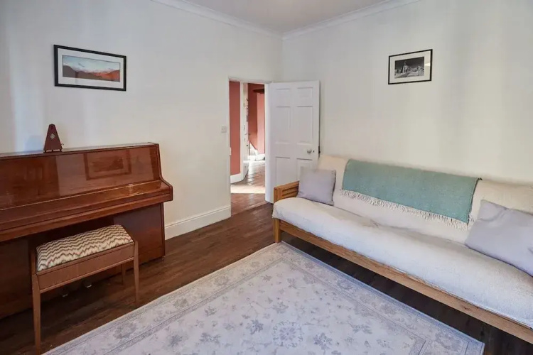 Host Stay Hall Garth