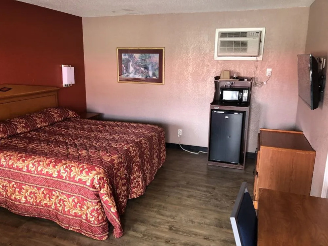 Budget Inn
