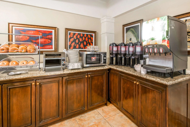 Comfort Suites Paradise Island photo 10