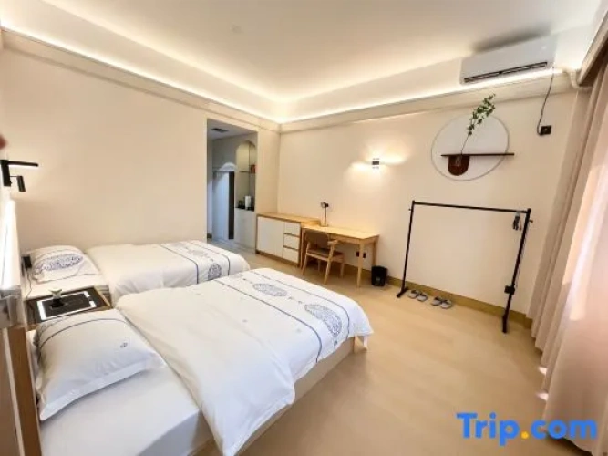 Standard Twin room with sunrise view