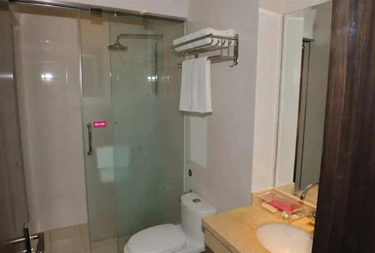 Harcourts Kailun Hotel