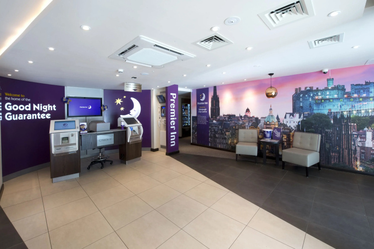 Premier Inn Edinburgh City Centre(York Place)