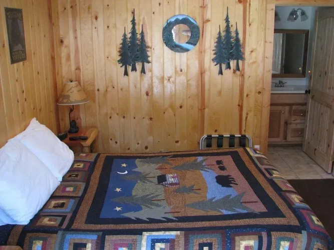 Evergreen Motel