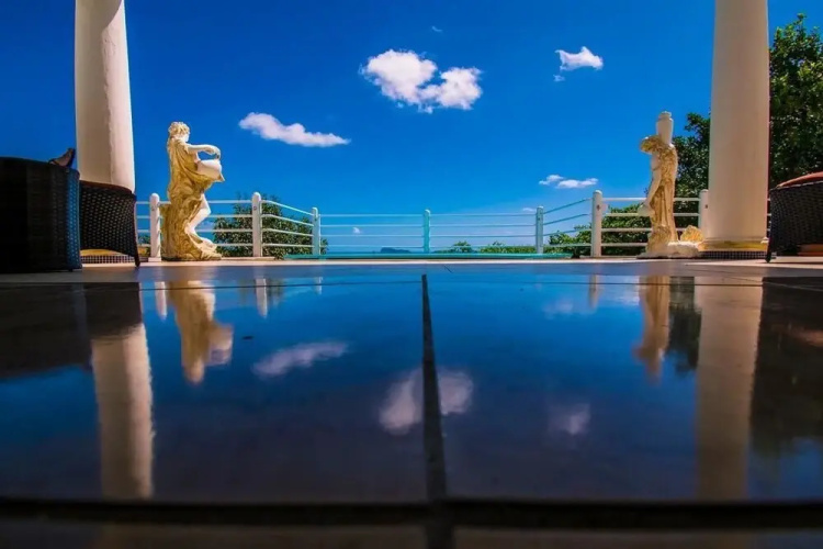 Camelot Villa