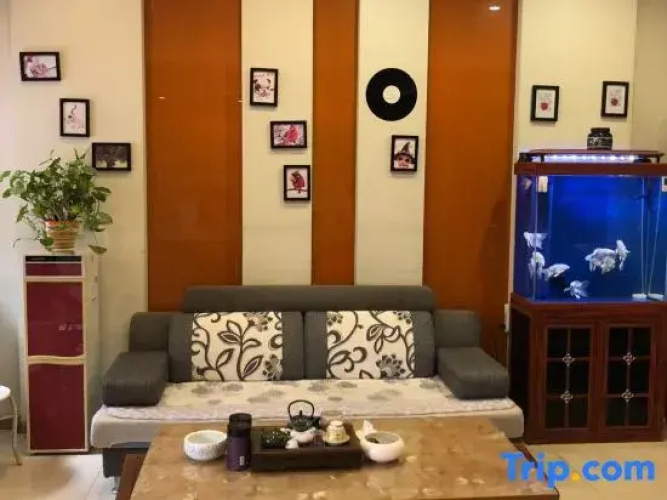 Yifeng Hotel