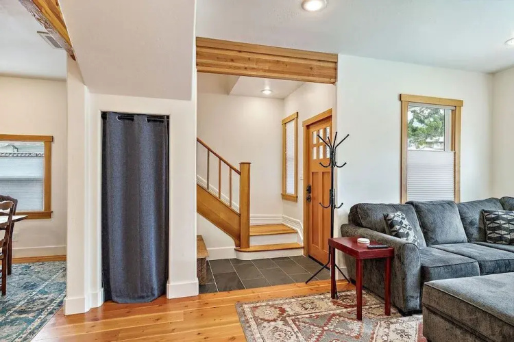 The Mountain Ave House By Wanderlodges - Ashland, OR