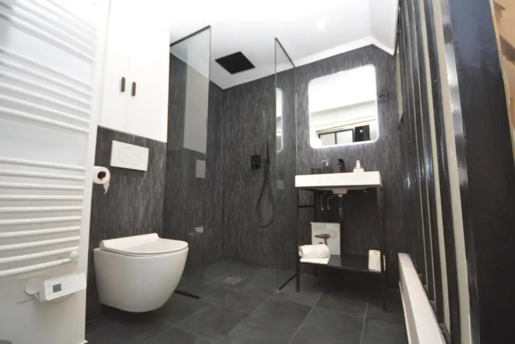 Design 1 BDR with AC