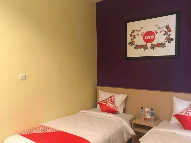 OYO 1095 Rap Hotel
