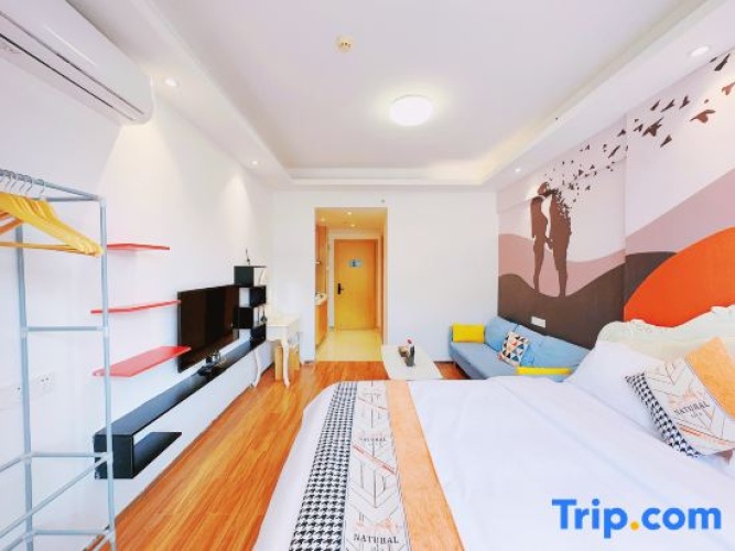 Standard Double room with city view