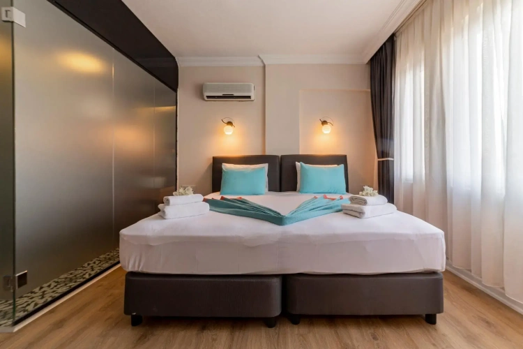 Economy room