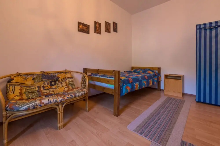 Apartments Luji