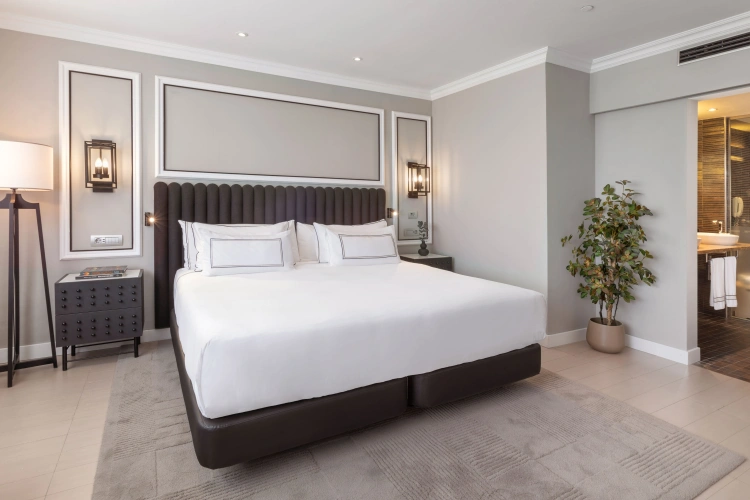 Premium room