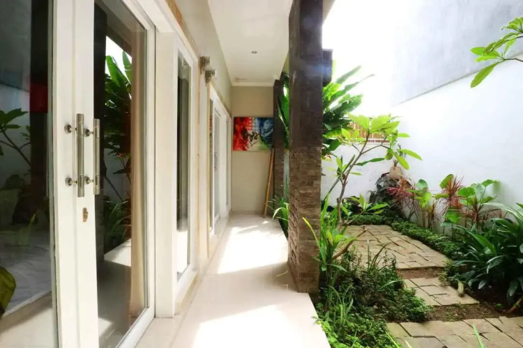 Pulasari Homestay & Villa