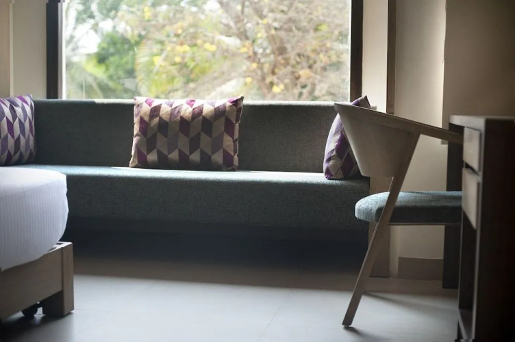 Purple Cloud Hotel