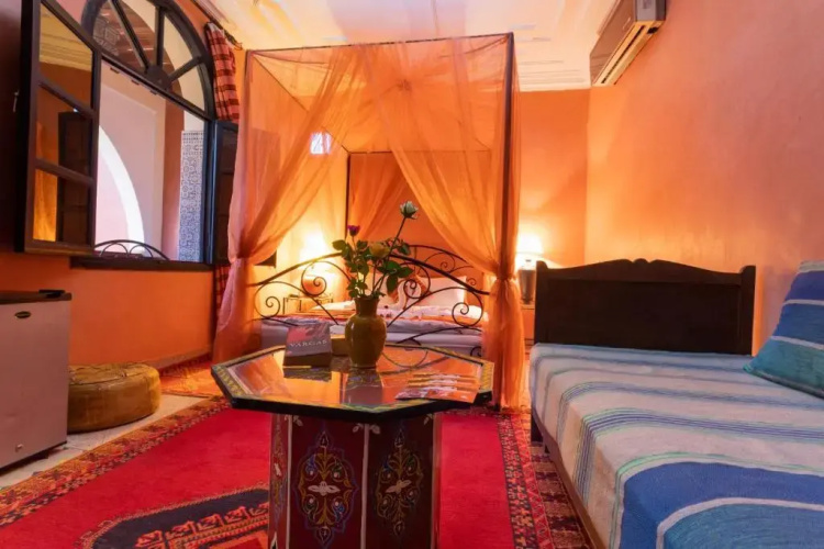 Riad Losra
