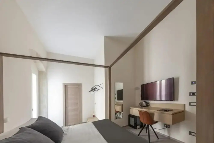 METEORON Luxury Rooms