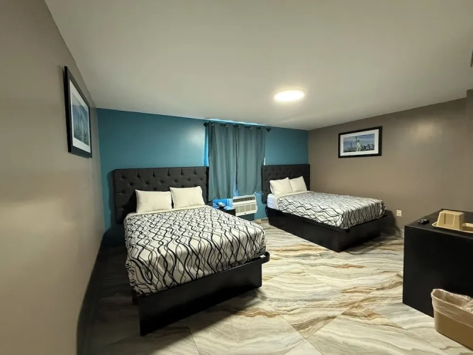 Deluxe Quadruple room